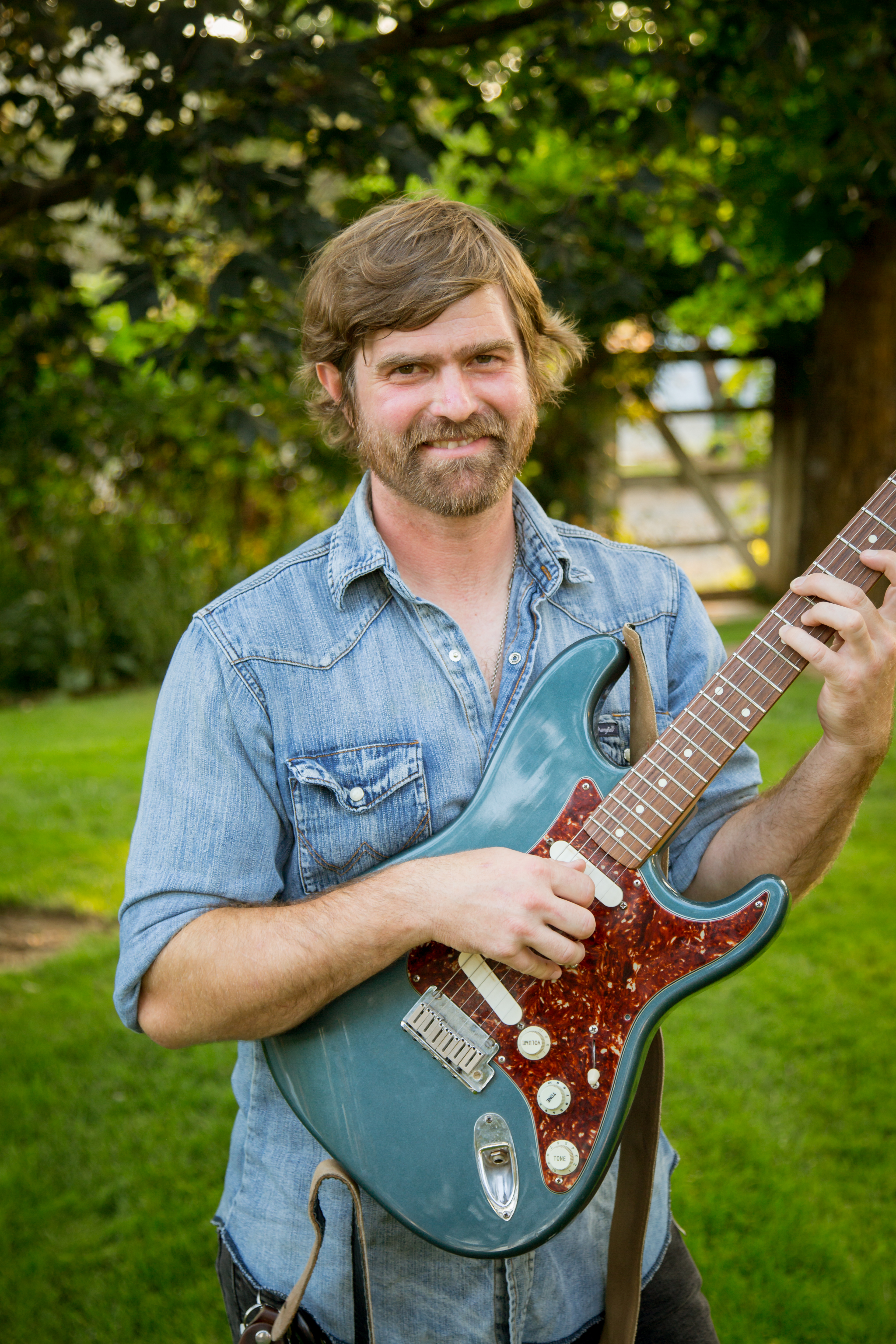 Pete Ahonen - Lead Guitar